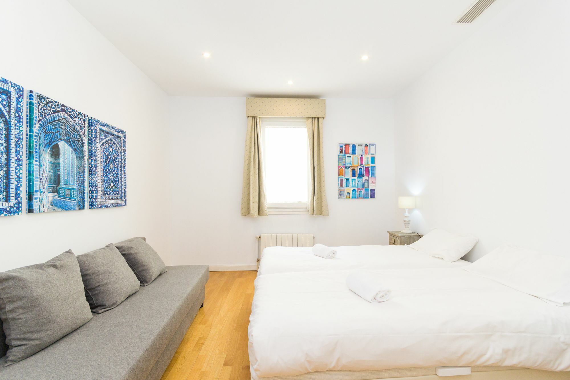 Apartamentos Mlr Sol-Teatro Real Madrid Exteriér fotografie